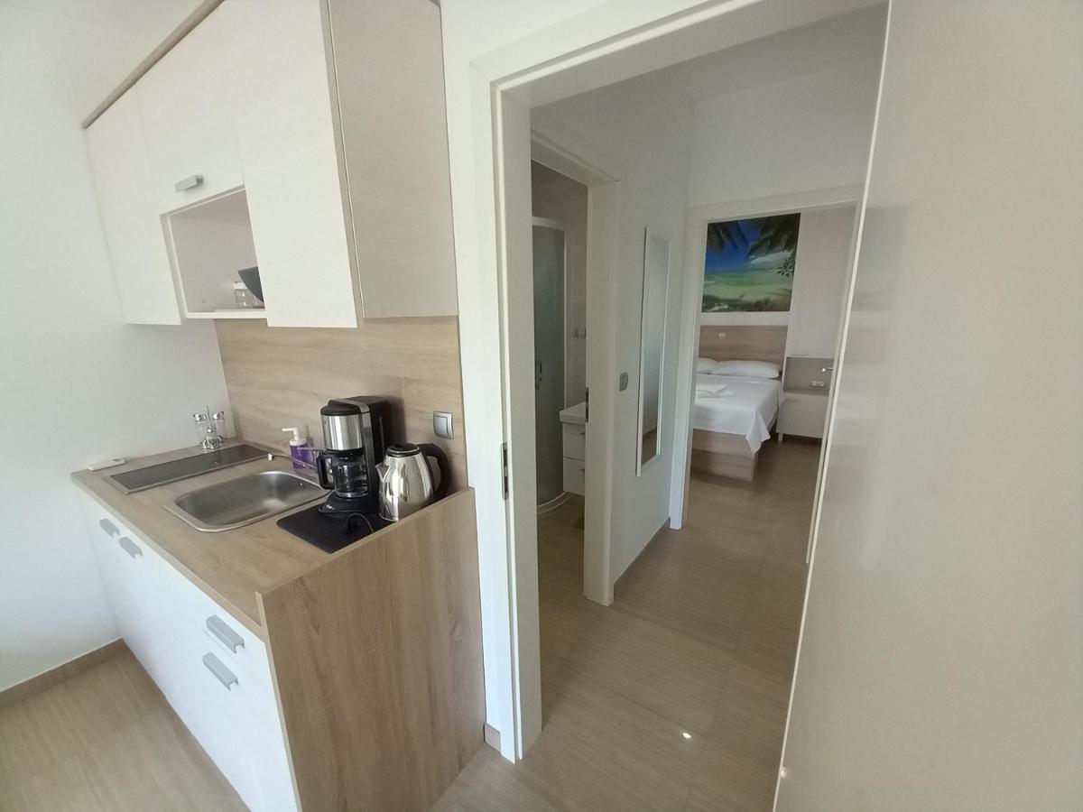 וודיצה Apartmani Tropical מראה חיצוני תמונה