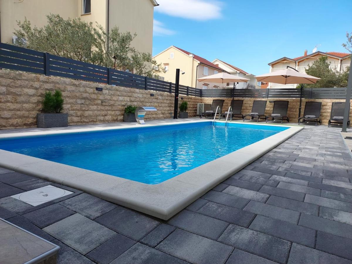 וודיצה Apartmani Tropical מראה חיצוני תמונה