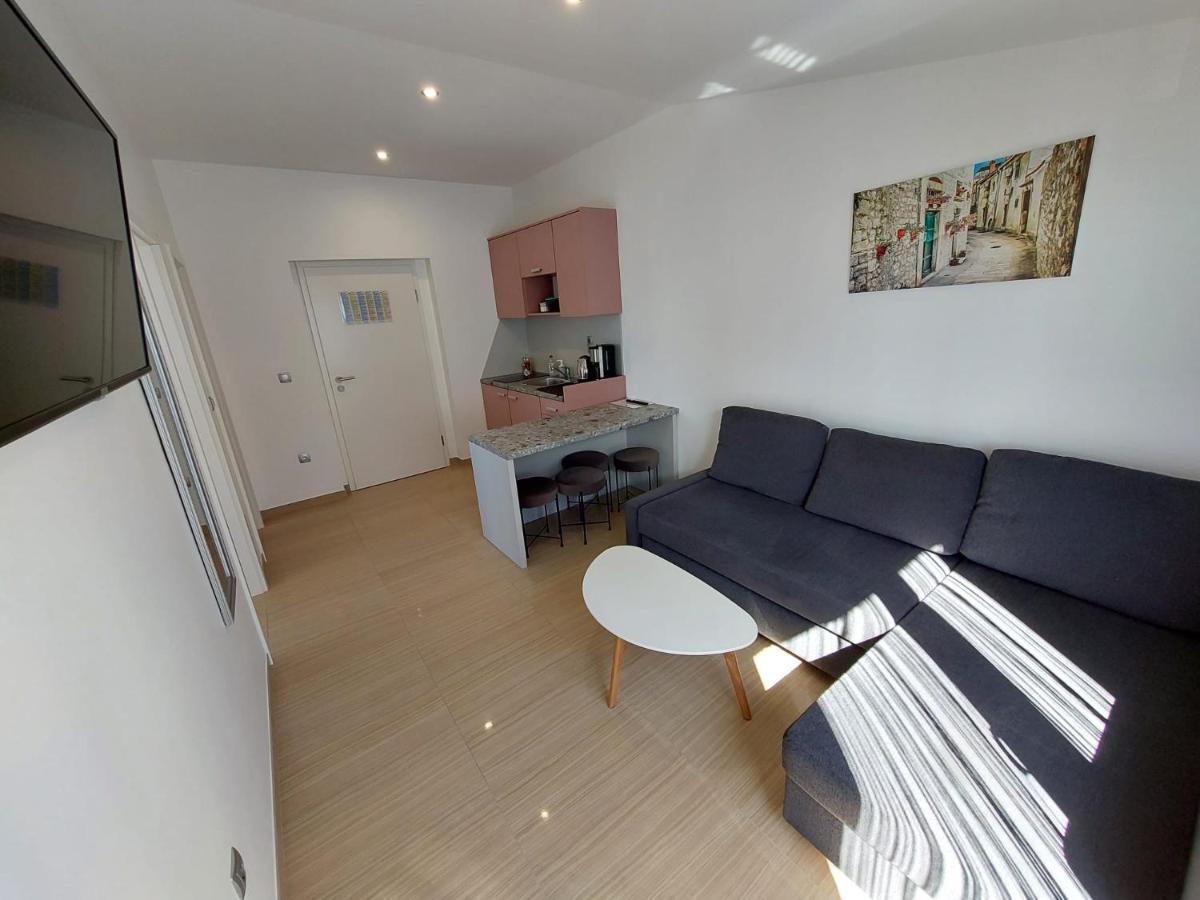 וודיצה Apartmani Tropical מראה חיצוני תמונה