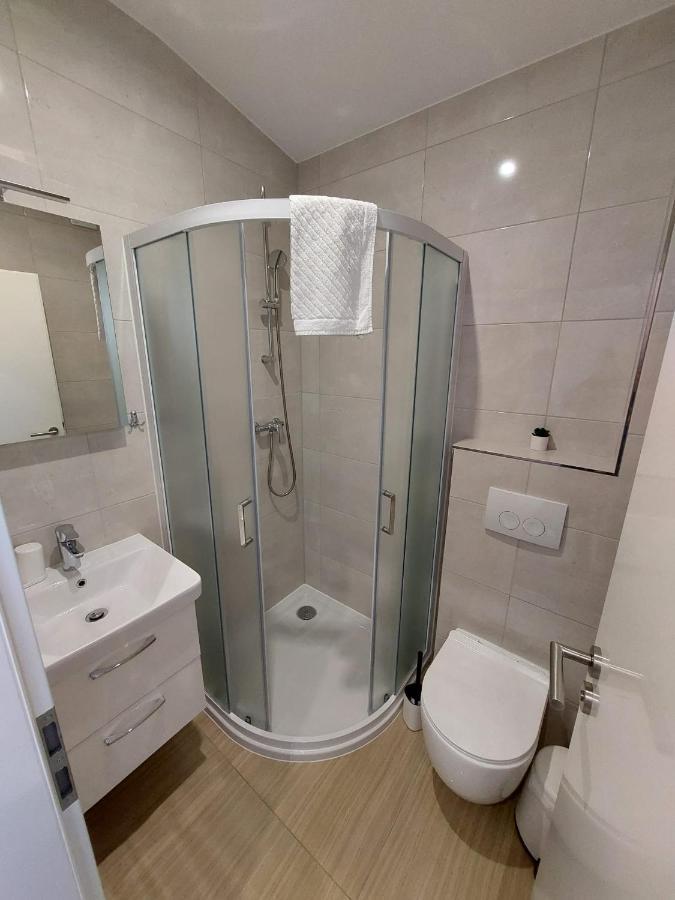 וודיצה Apartmani Tropical מראה חיצוני תמונה