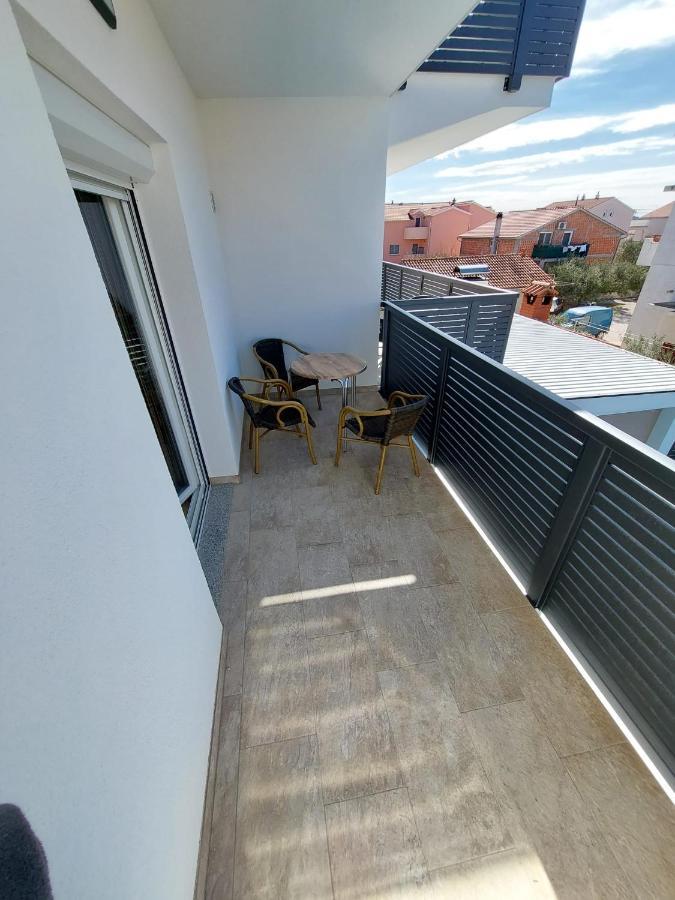 וודיצה Apartmani Tropical מראה חיצוני תמונה