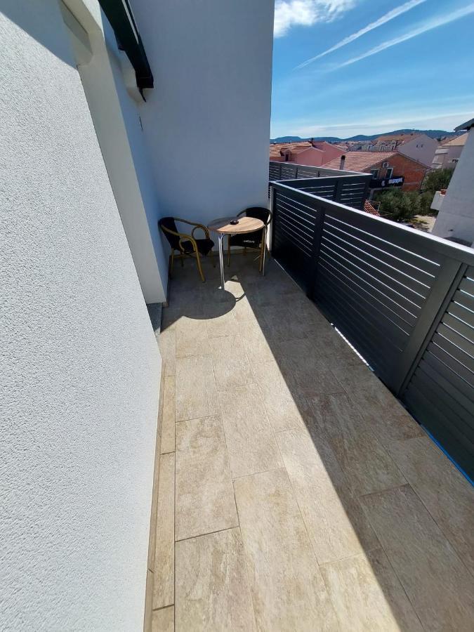 וודיצה Apartmani Tropical מראה חיצוני תמונה